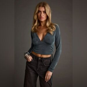 12th Tribe Nala Emerald Crop Top Long Sleeve Open-Back Boho Womens Size Small